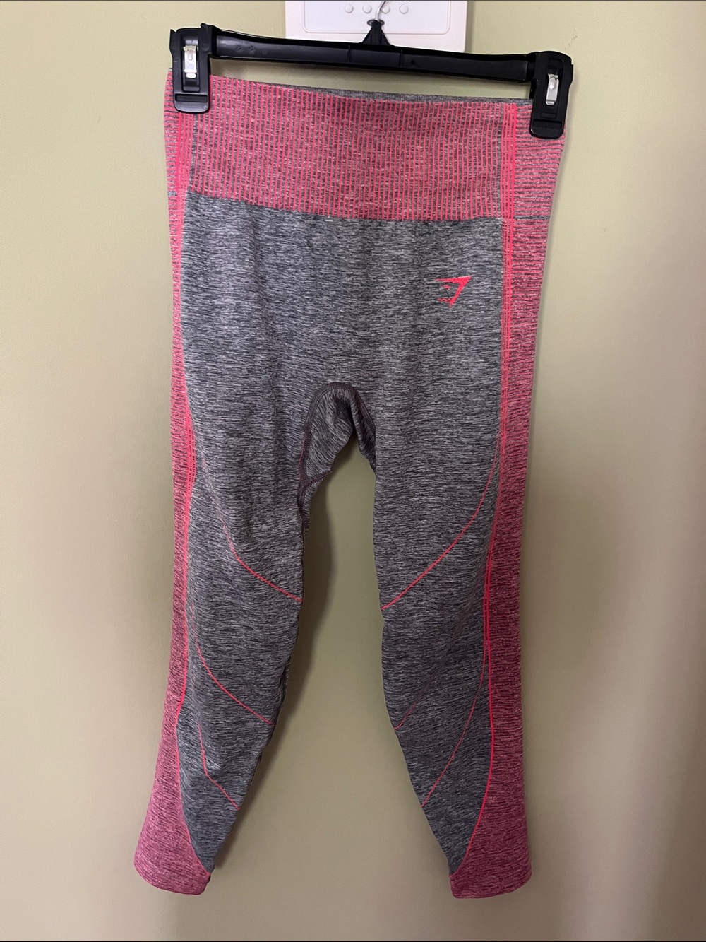 Gymshark Grey and Coral Hyper Amplify Colorblock Seamless Leggings. Size M.